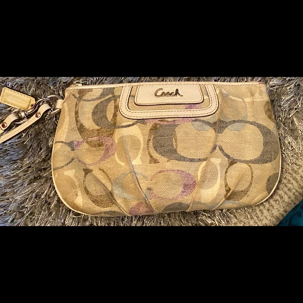 💫HP🎉Coach wristlet💫
